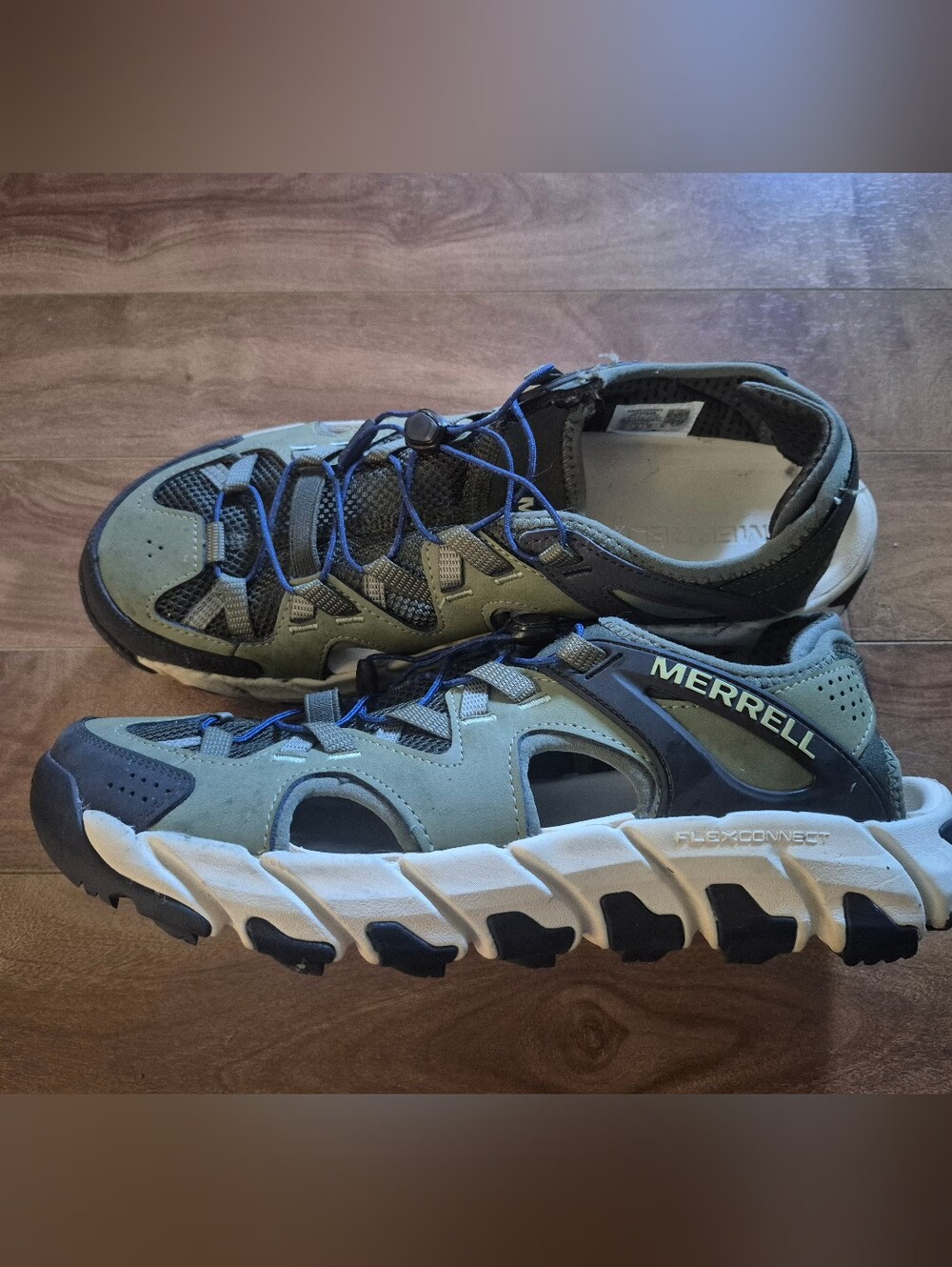 Merrell Men's Olive Green Trail Sandal Sneakers in size 10.